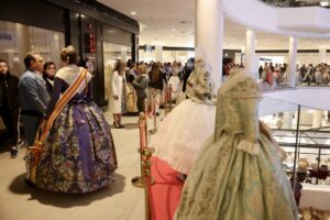 El Centro Comercial El Saler acoge las tres exposiciones de la Federació de Falles de 1ªA